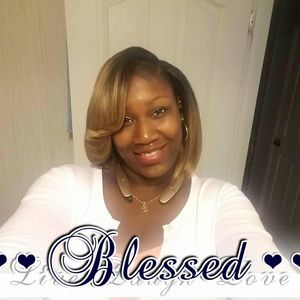 Meet your Posher, Raenita